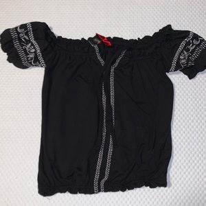 Black top size medium from Hot Kiss